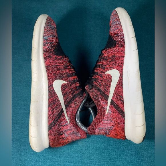 Size 7.5 - Women’s Nike Free Run Flyknit multicolor shoes - Picture 6 of 9